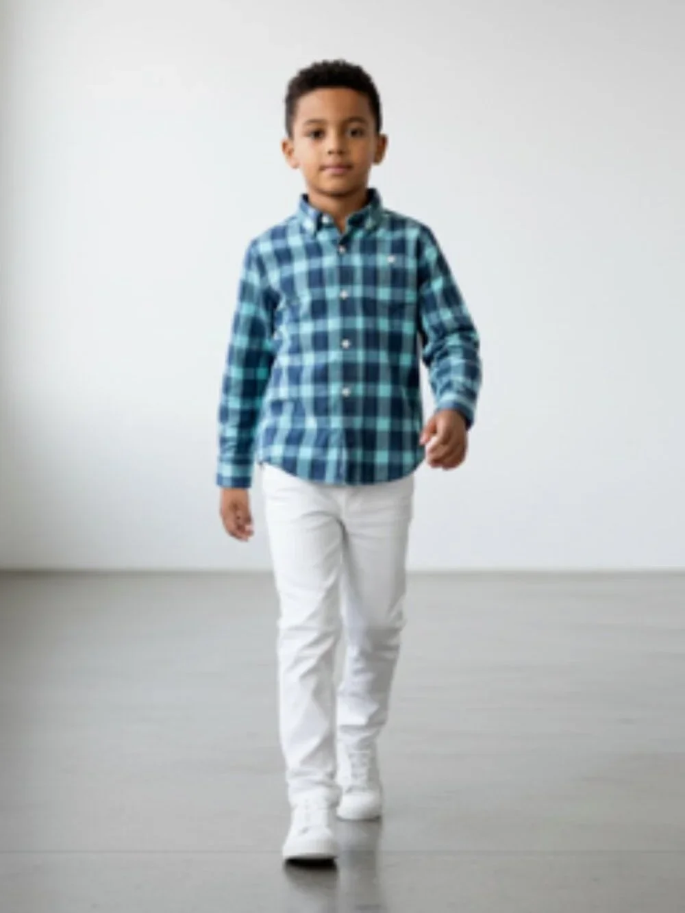 Gap Kids Boys shirt Size SMALL Blue & Turquoise Plaid Button up Long Sleeve